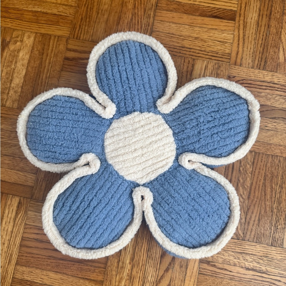 Floral Blue and Cream Accent Pillow ( New )